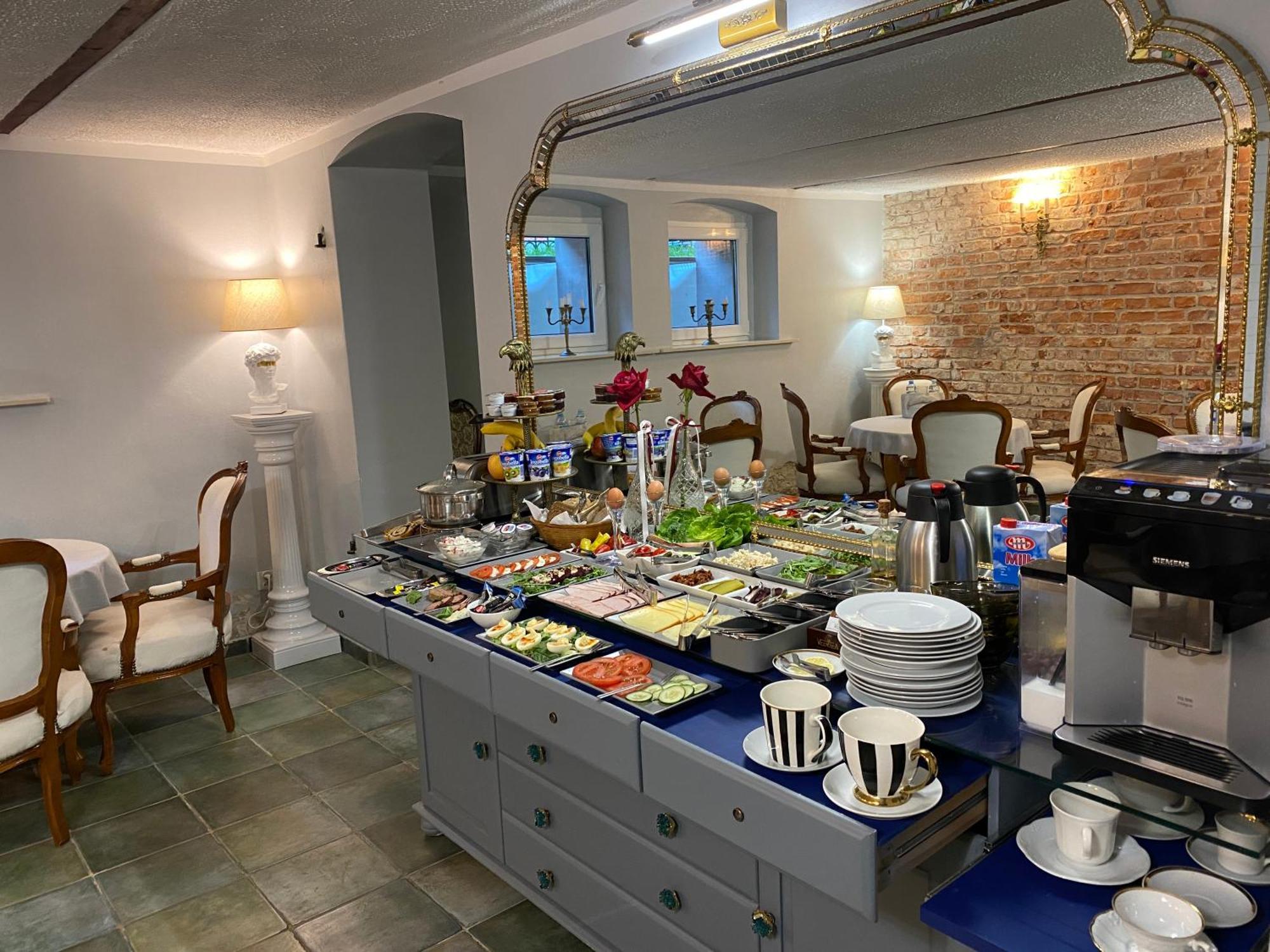 Dali Aparthotel Koszalin Ngoại thất bức ảnh